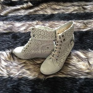 Whoa, Now That’s A Cool Shoe